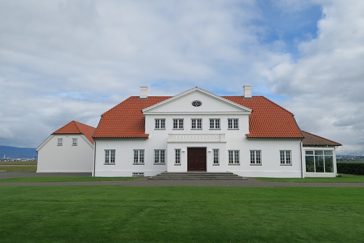 Mynd með frétt